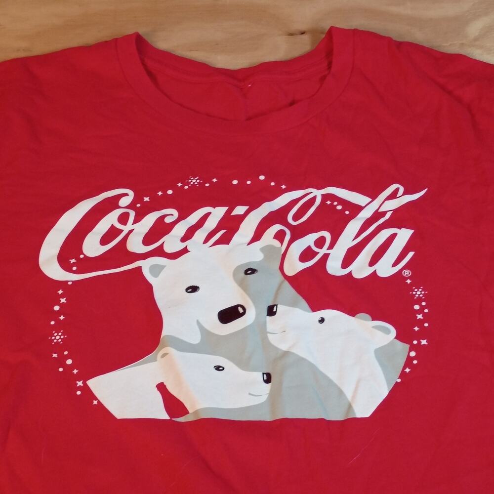 Coca-Cola Polar Bear Graphic T-Shirt Mens XL Red Short Sleeve Tee Extra Large